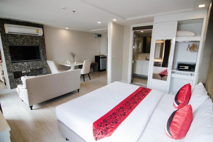 hope land hotel sukhumvit 8