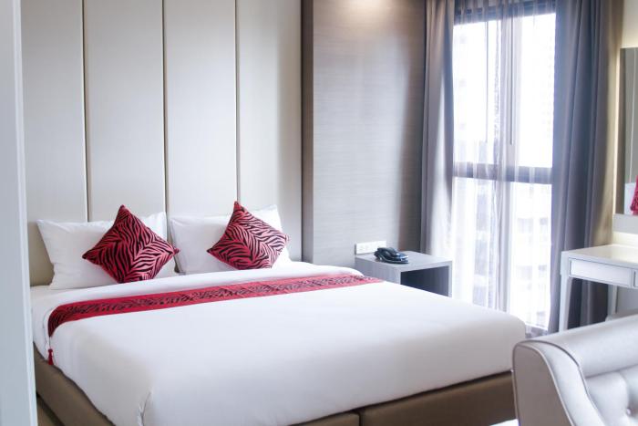 hope land hotel sukhumvit 8