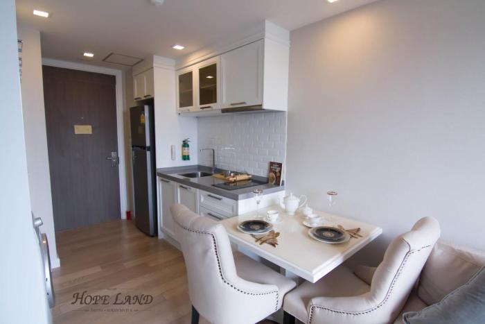 hope land hotel sukhumvit 8