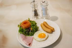 hope land hotel sukhumvit 8