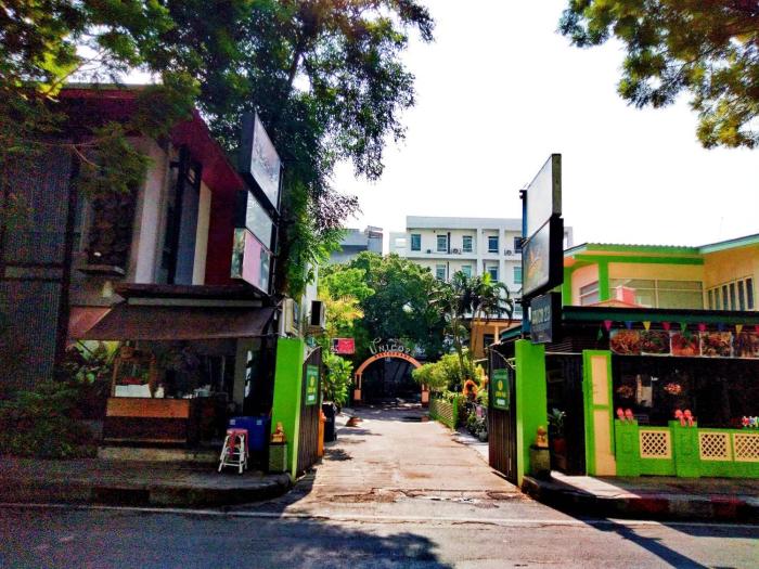 house 23 guesthouse