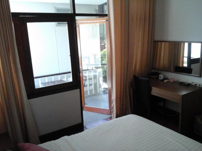 house 23 guesthouse