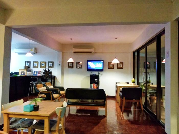 house 23 guesthouse