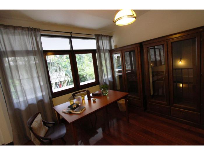 house 23 guesthouse