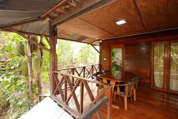 pandp coffee and resort mae sariang