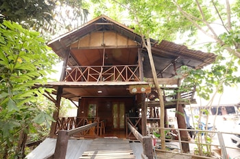 pandp coffee and resort mae sariang