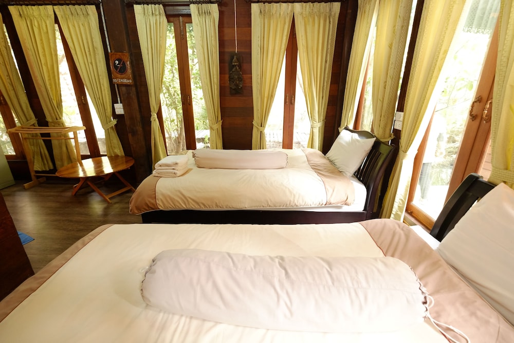 pandp coffee and resort mae sariang