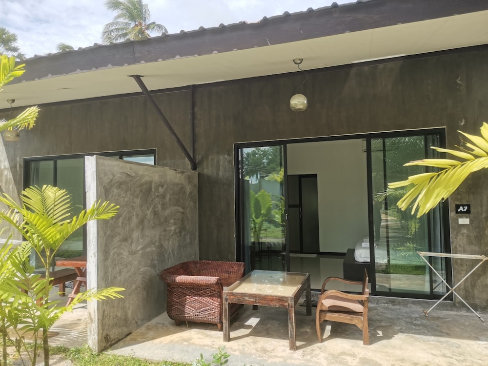 natai house