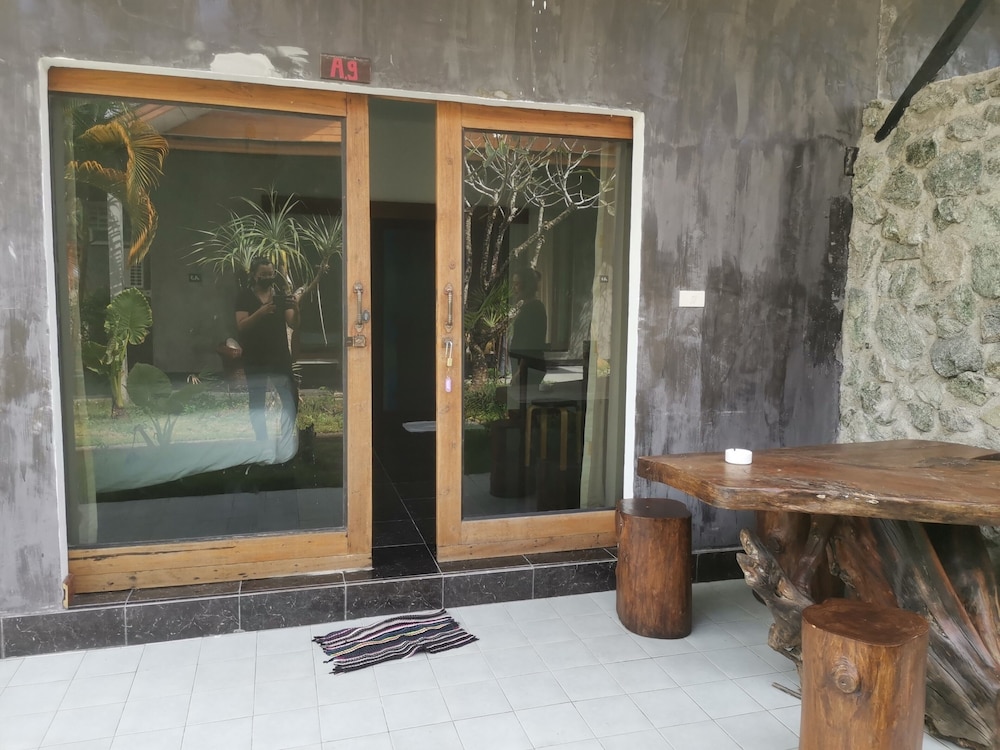 natai house