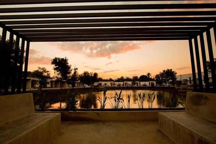 the vista pool villa