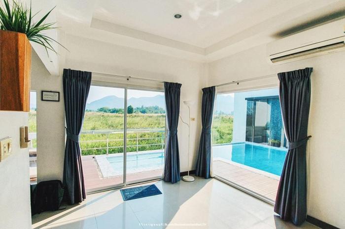 the vista pool villa