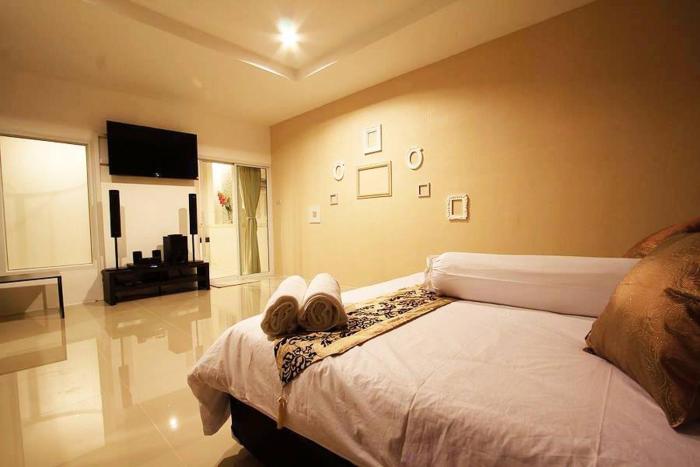 the vista pool villa