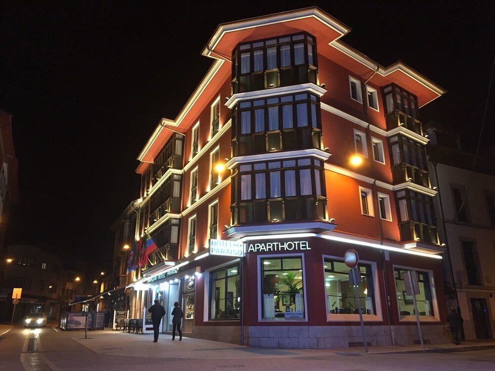 Gran Hotel Paraiso,Cue>>Asturias,3 star