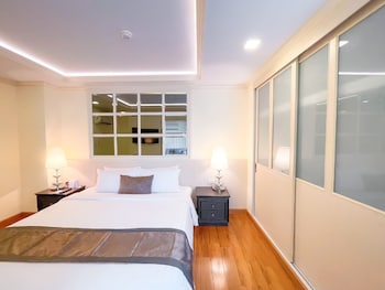 aspira hana executive apartment thonglor