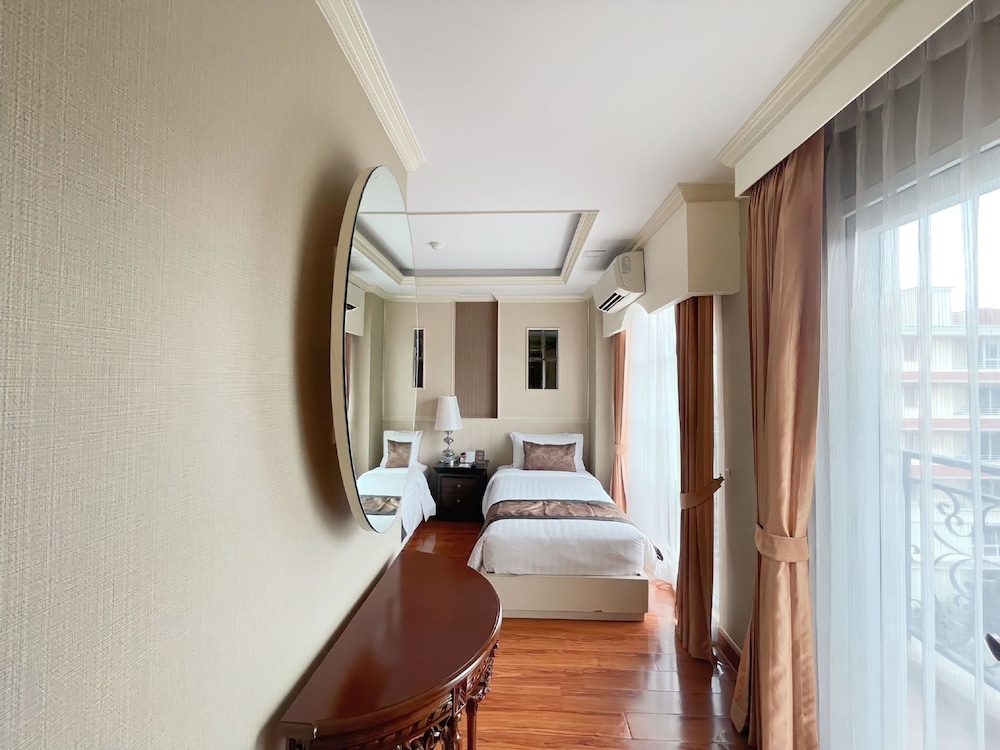 aspira hana executive apartment thonglor