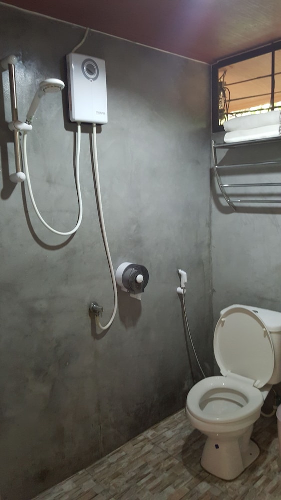 the royal bamboo lodge