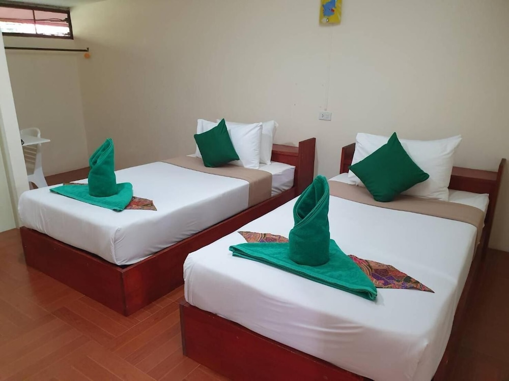 the royal bamboo lodge
