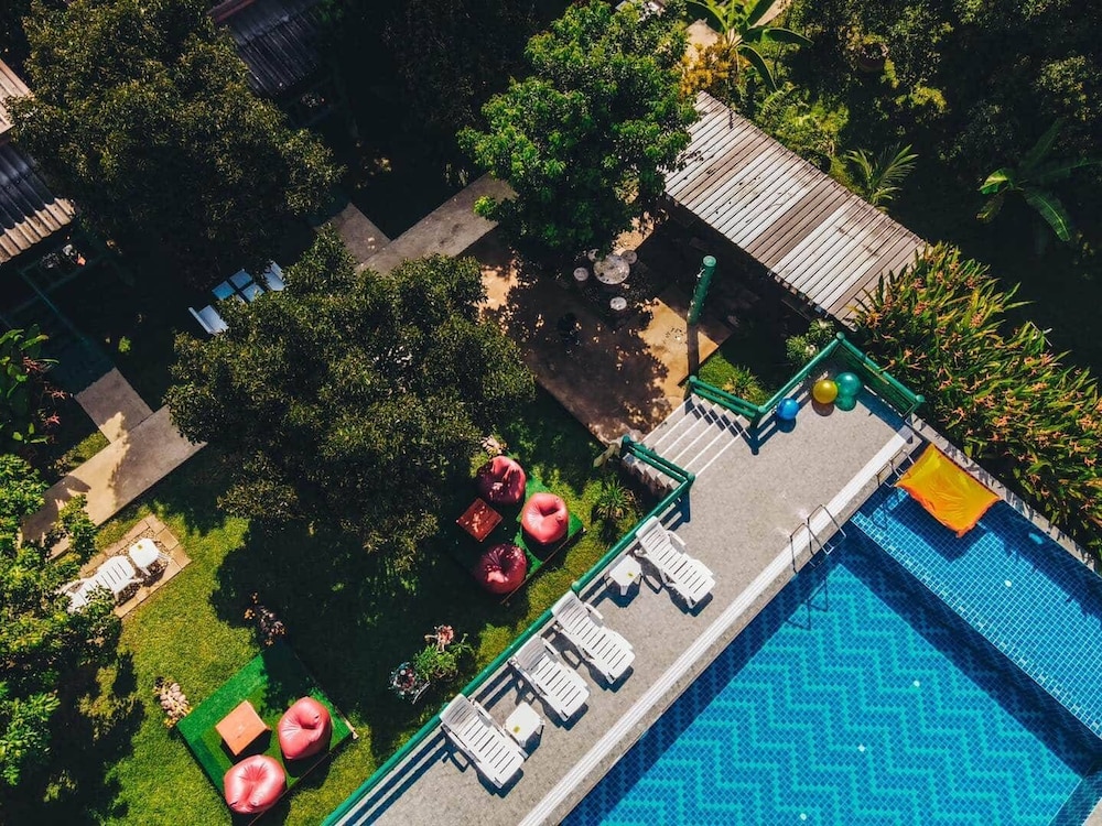 the royal bamboo lodge