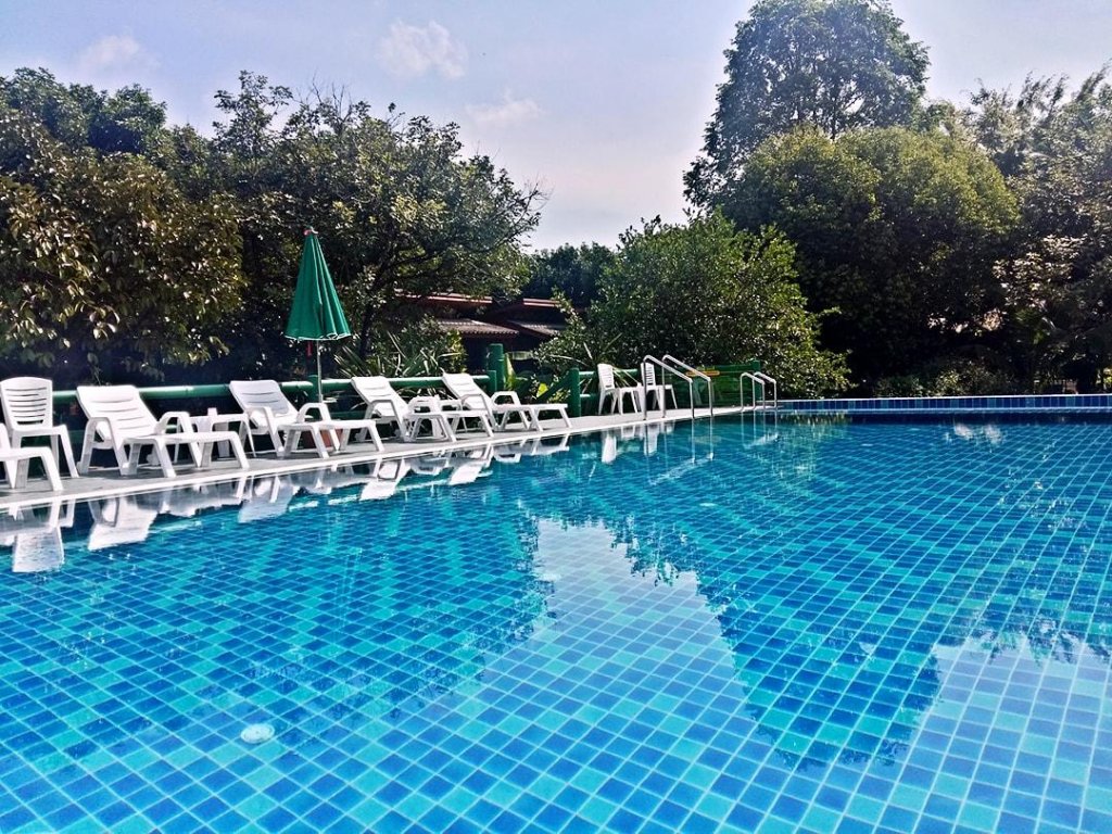 The Royal Bamboo Lodge,Khao Sok National Park>>Khao Lak,3 star