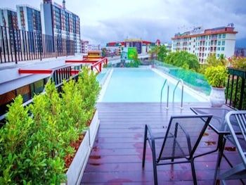we terminal hotel