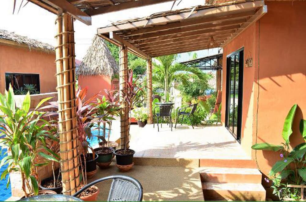 panisara pool villa