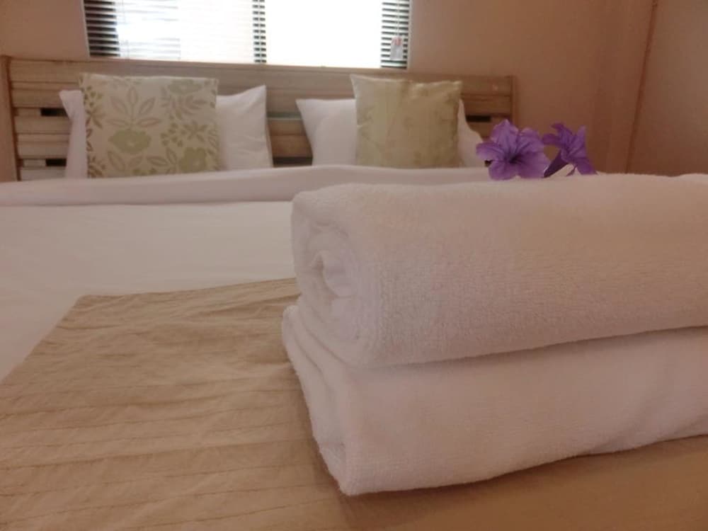 panisara pool villa