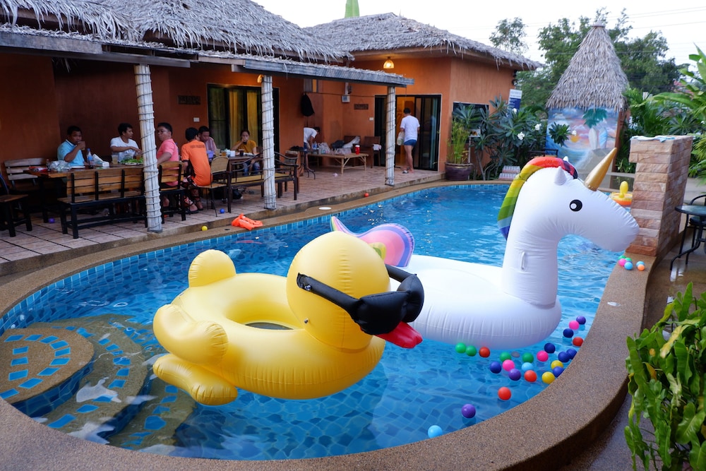 panisara pool villa