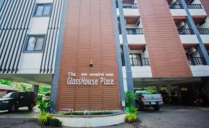 the glasshouse place
