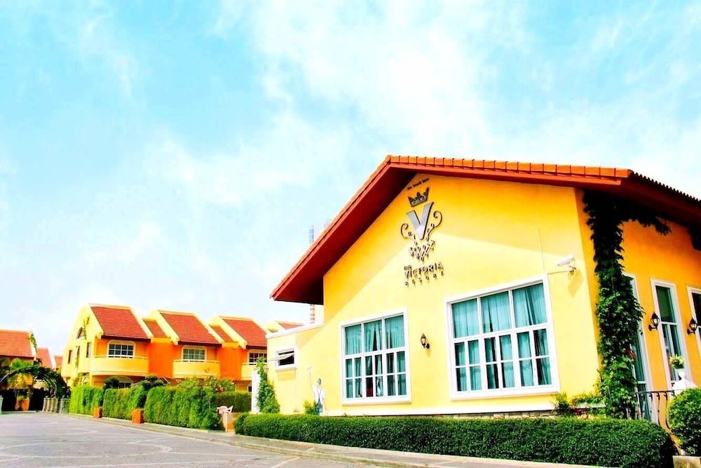 the victoria resort pattaya