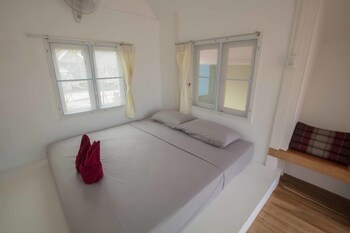 the pier koh phangan