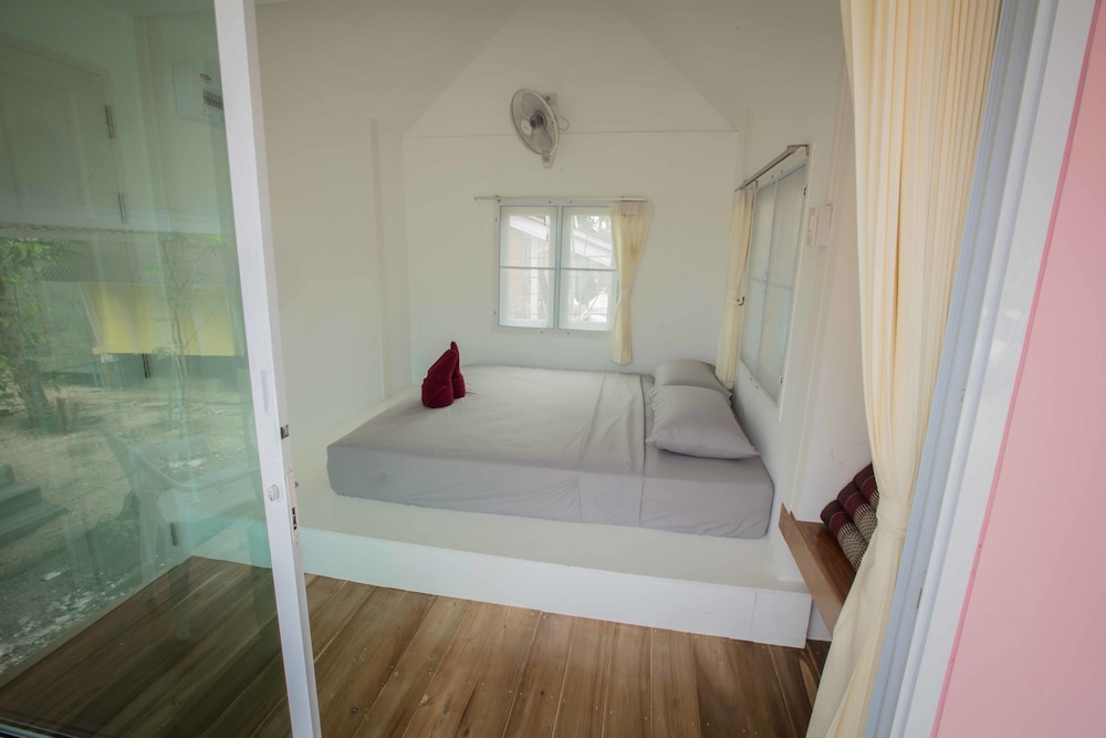 the pier koh phangan