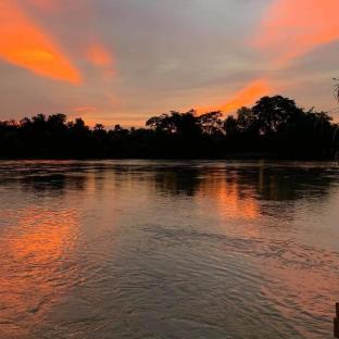 the antique riverside