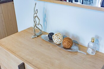 the beach cha am suite