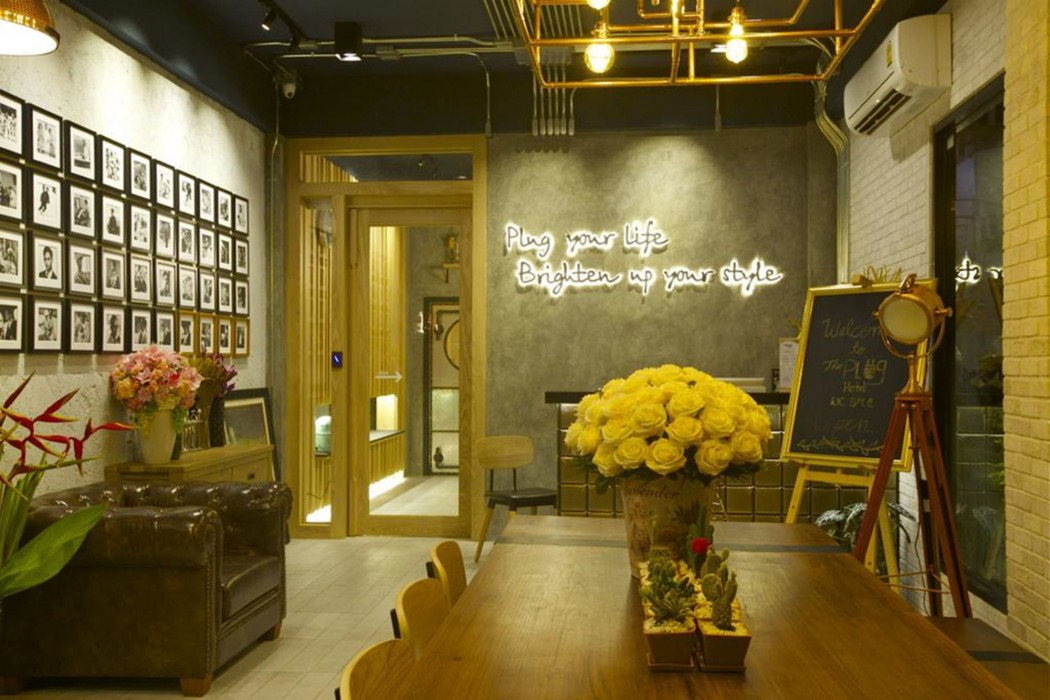 the plug hotel