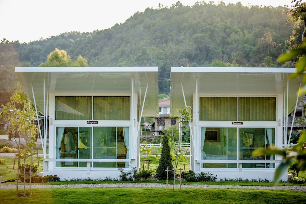 the white house boutique chiangrai