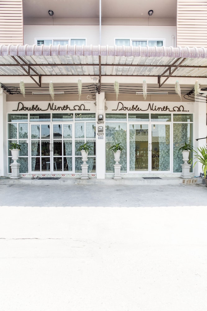 double ninth friendly boutique hotel