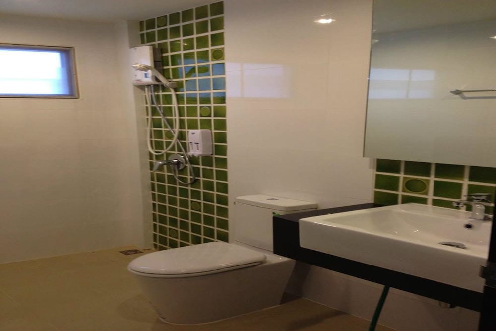 the sixnature resort bangsaen