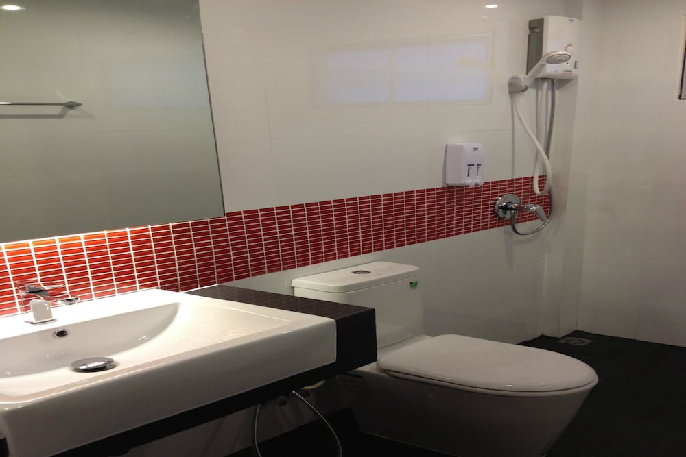 the sixnature resort bangsaen