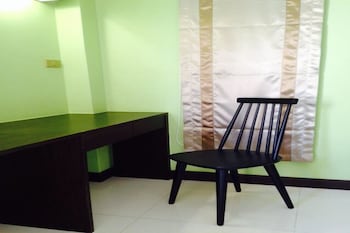 the sixnature resort bangsaen