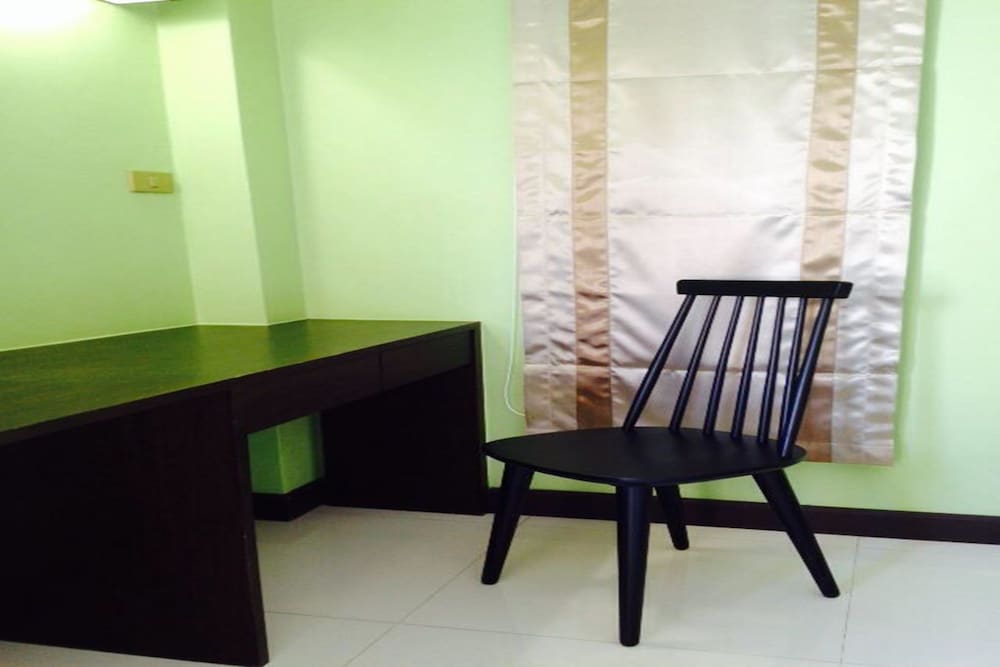 the sixnature resort bangsaen