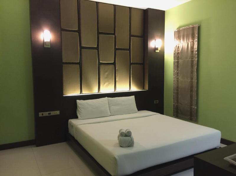 the sixnature resort bangsaen