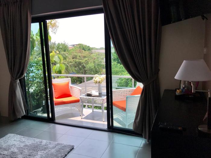 the beach cha am residence