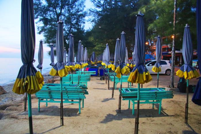 the beach cha am residence