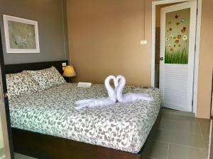 the beach cha am residence