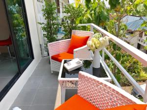 the beach cha am residence