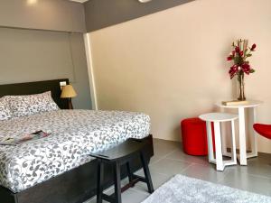 the beach cha am residence