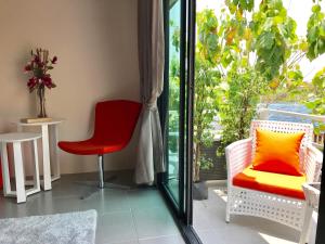 the beach cha am residence