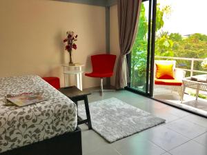 the beach cha am residence