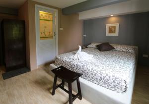 the beach cha am residence