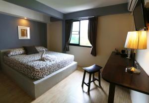 the beach cha am residence